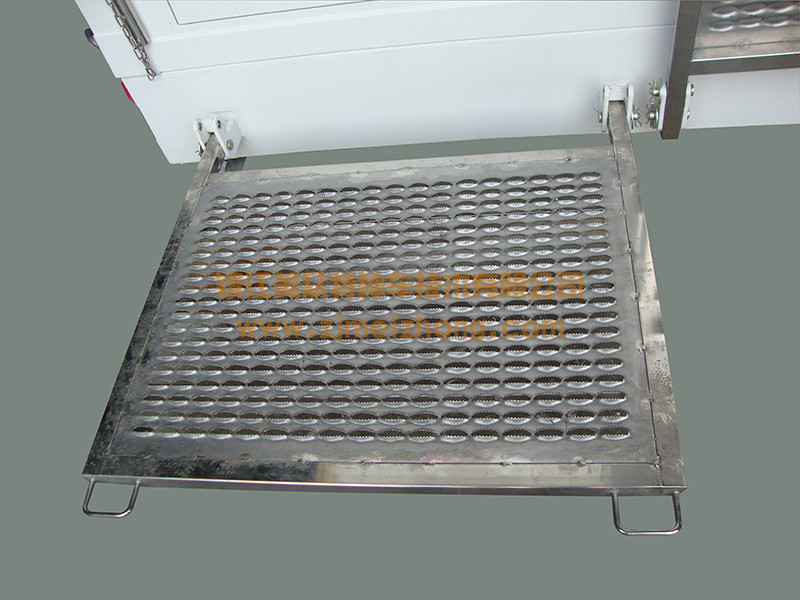 ���P��ۯB����